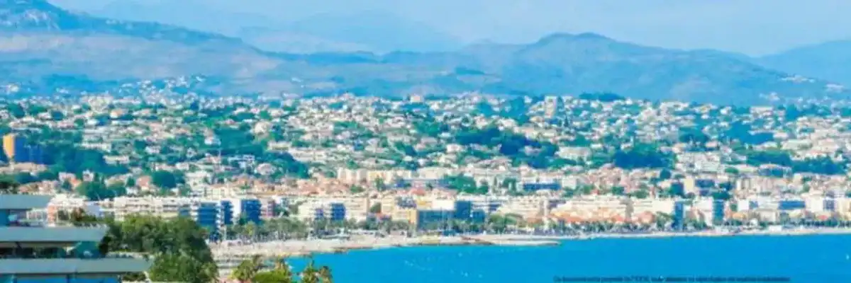 06 - Villeneuve-Loubet - Onde Marine