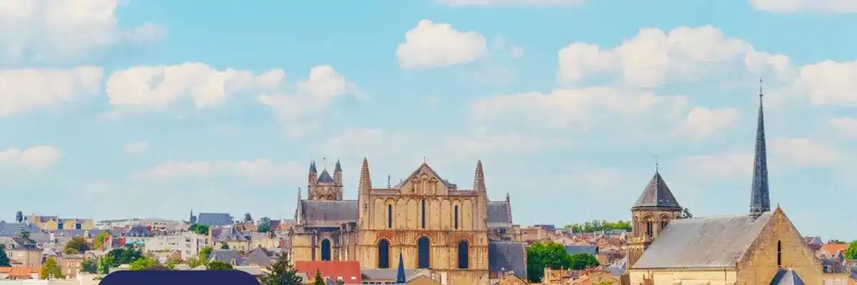 86 - Poitiers - Saint Louis