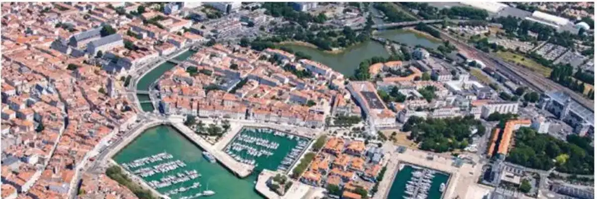 17 - La Rochelle - Côté Parc