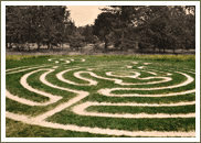 photographie de labyrinthe pour bien définir ses objectifs